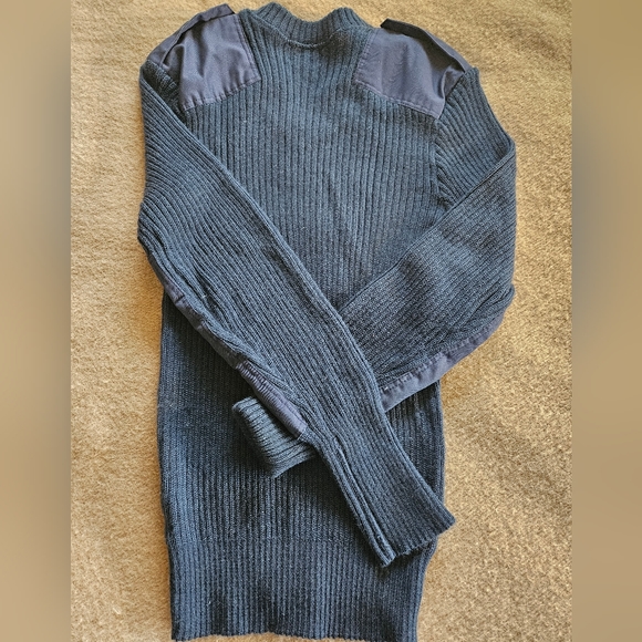 Vintage Tundra 100% Virgin Wool Sweater - Picture 8 of 13